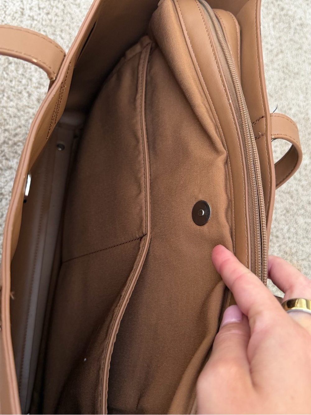 Calpak 16” laptop tote bag - Picture 7 of 10